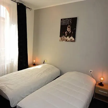 #pacagroom# Bivouac Napoleon Apartamento *